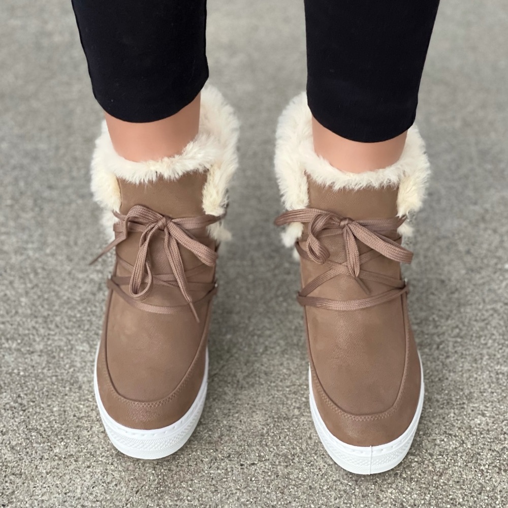 Cozy Wedge Sneaker Tan - Picture 2 of 8